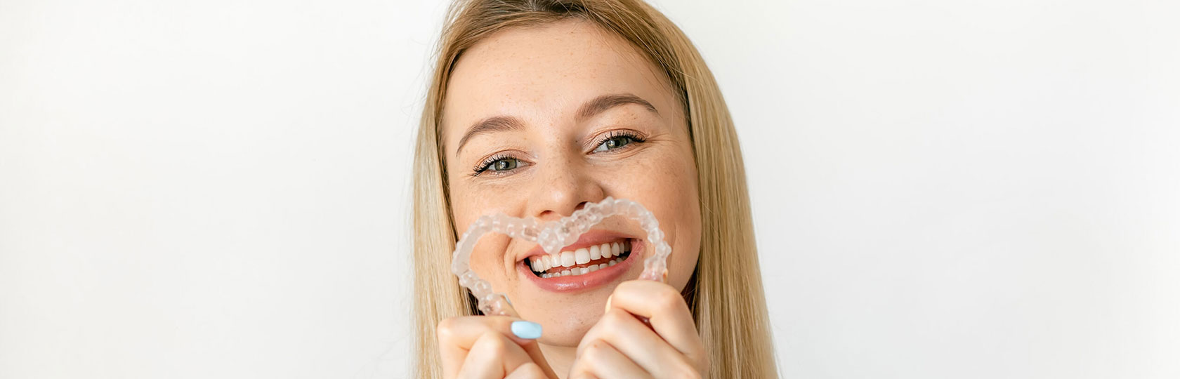 img-homechawlaorthodontics-orthodontics-header